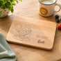 Frühstücksbrett Kinder personalisiert mit niedlichem Tiermotiv – Giraffe, Zebra, Löwe & Elefant – Gravur