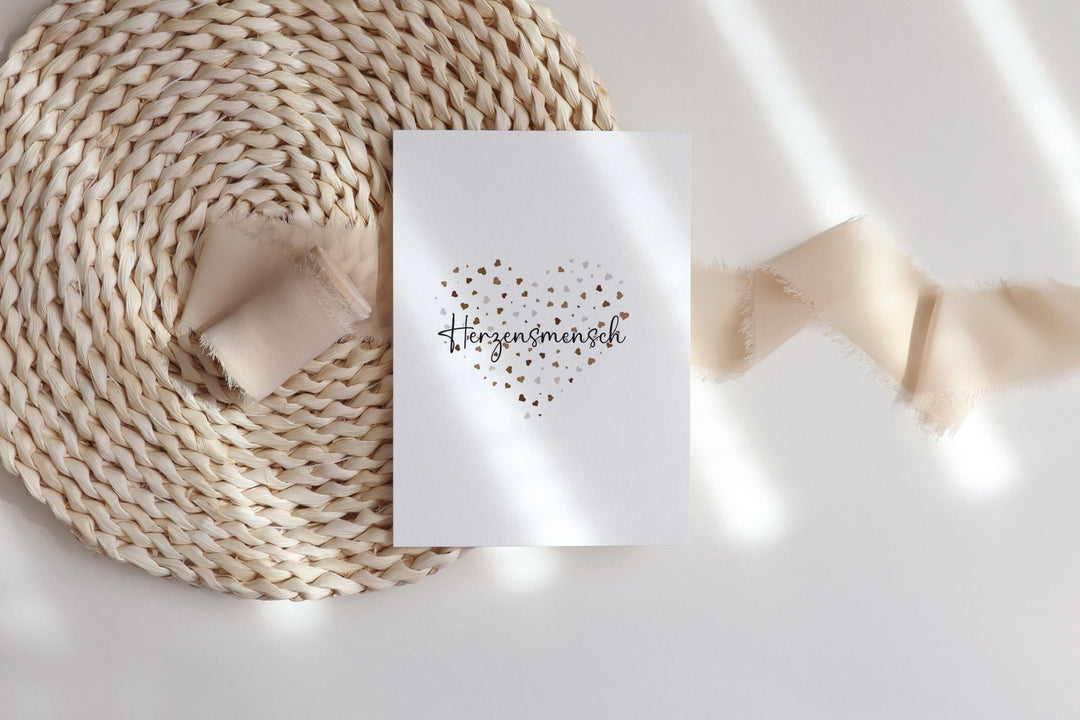 Karte Digital Herzensmensch sandfarben mittig DIN A6 Grußkarte, Geschenkkarte, Postkarte download - all - yours24