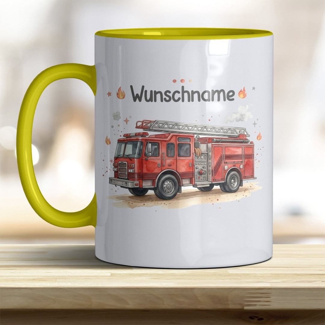 Kindertasse Feuerwehrauto personalisierbar mit Namen in verschiedenen Farben - all-yours24