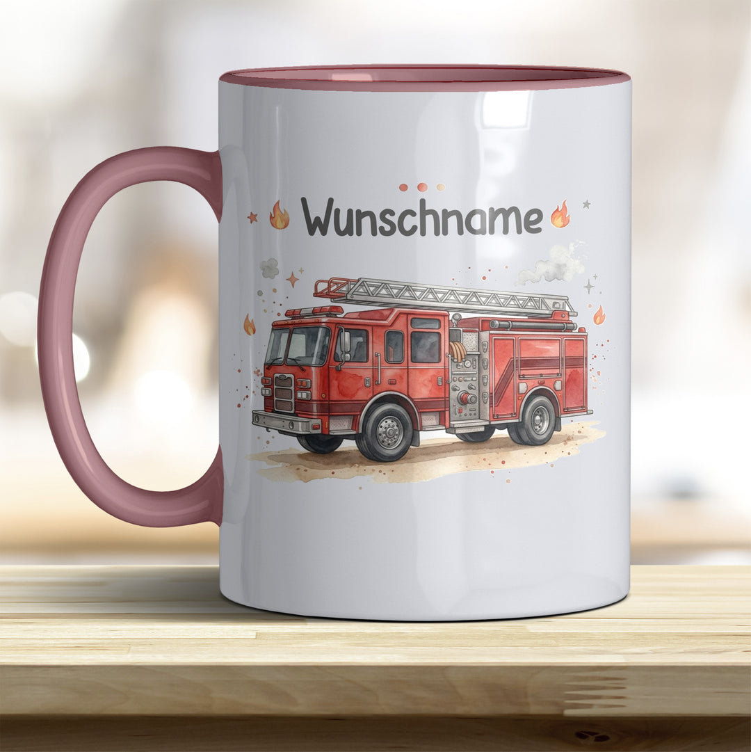 Kindertasse Feuerwehrauto personalisierbar mit Namen in verschiedenen Farben