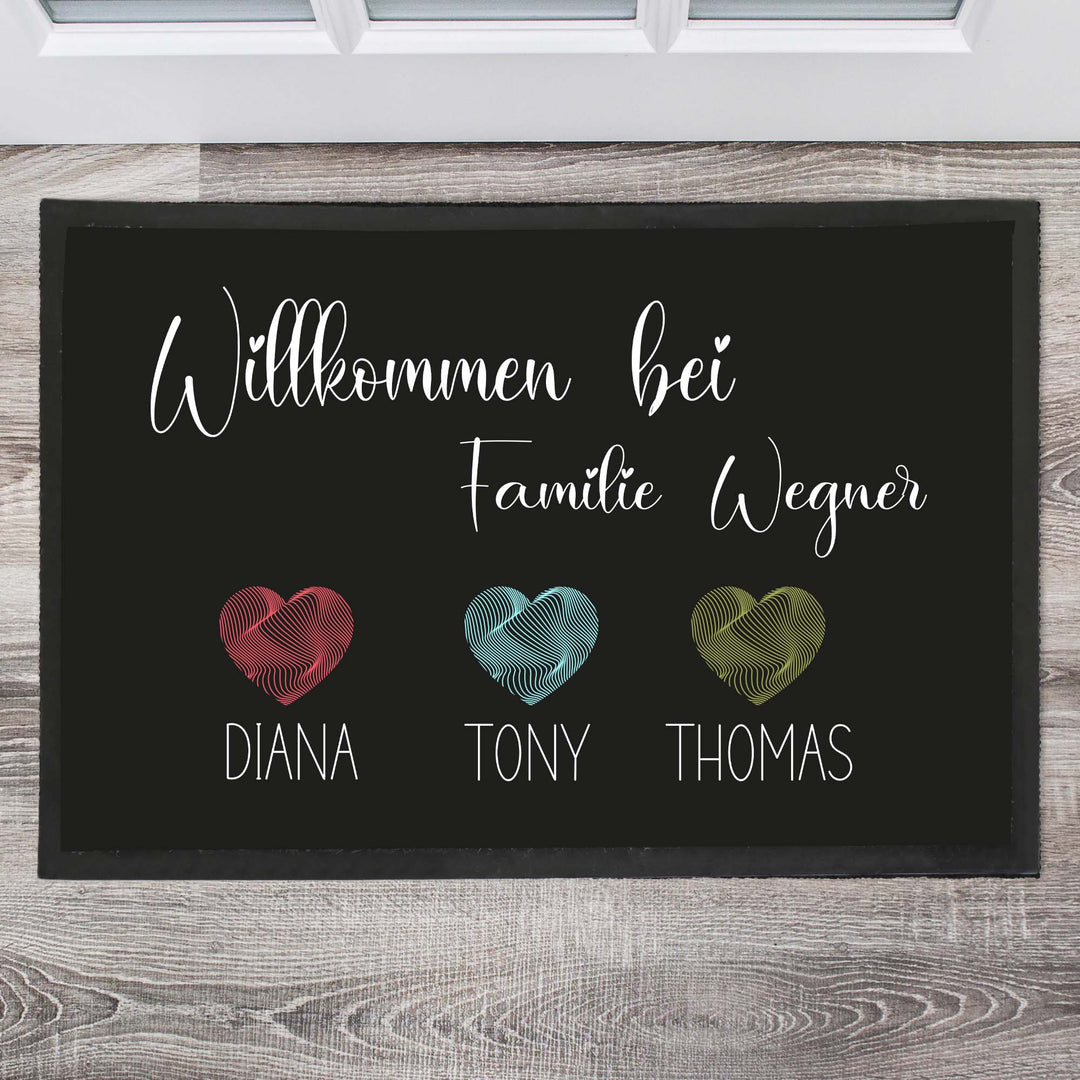Willkommen bei Familie mit bunten Herzen Fußmatte, Schmutzfangmatte, Fußmatte personalisiert, Türmatte, Personalisierte Fußmatte, Geschenk zum Einzug - all - yours24