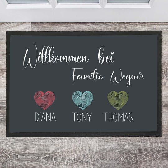 Willkommen bei Familie mit bunten Herzen Fußmatte, Schmutzfangmatte, Fußmatte personalisiert, Türmatte, Personalisierte Fußmatte, Geschenk zum Einzug - all - yours24